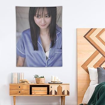 Amazon.co.jp: 遠藤さくら(乃木坂46)最新グラビア水着画像